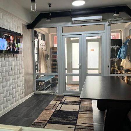 Hostel Del Luna 알마티 외부 사진