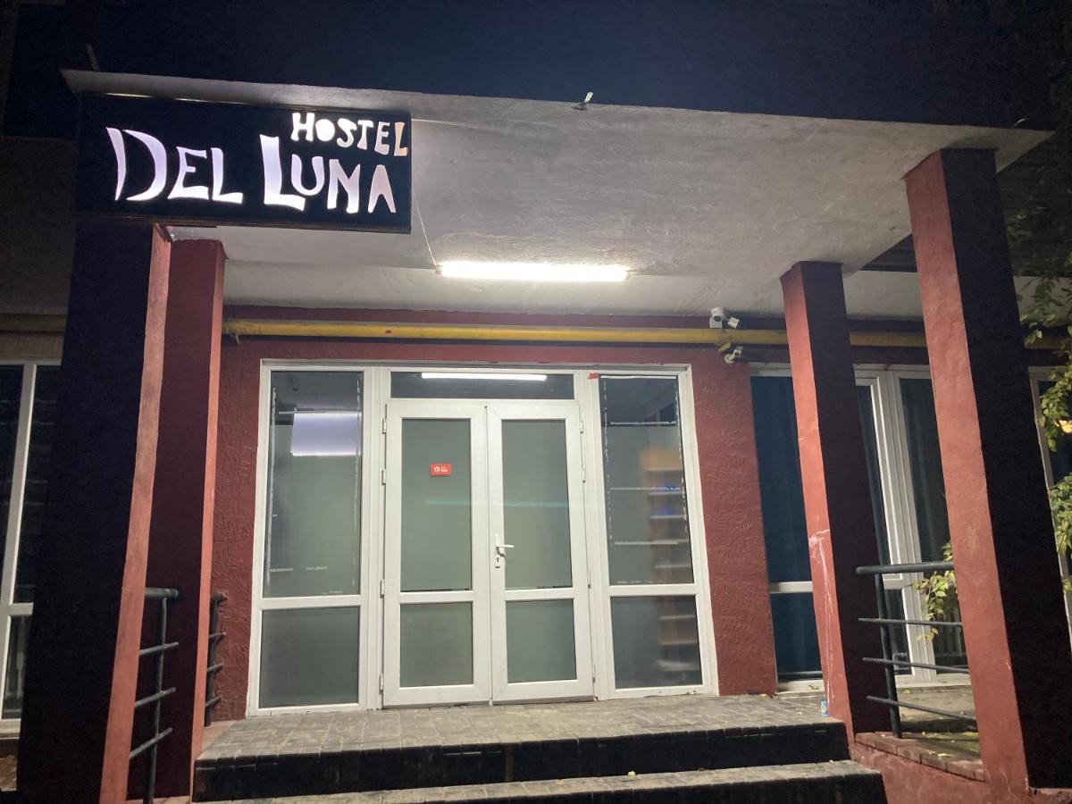 Hostel Del Luna 알마티 외부 사진