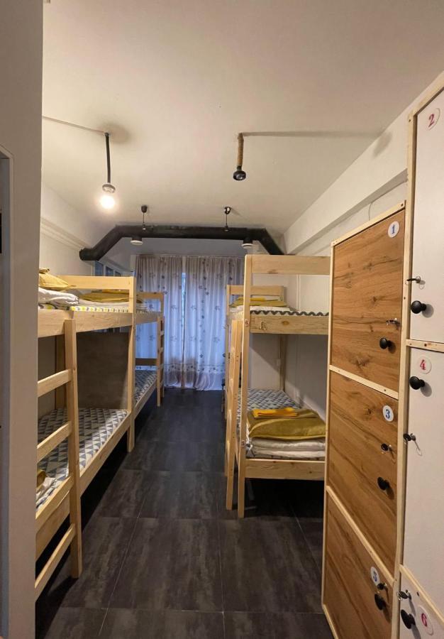 Hostel Del Luna 알마티 외부 사진