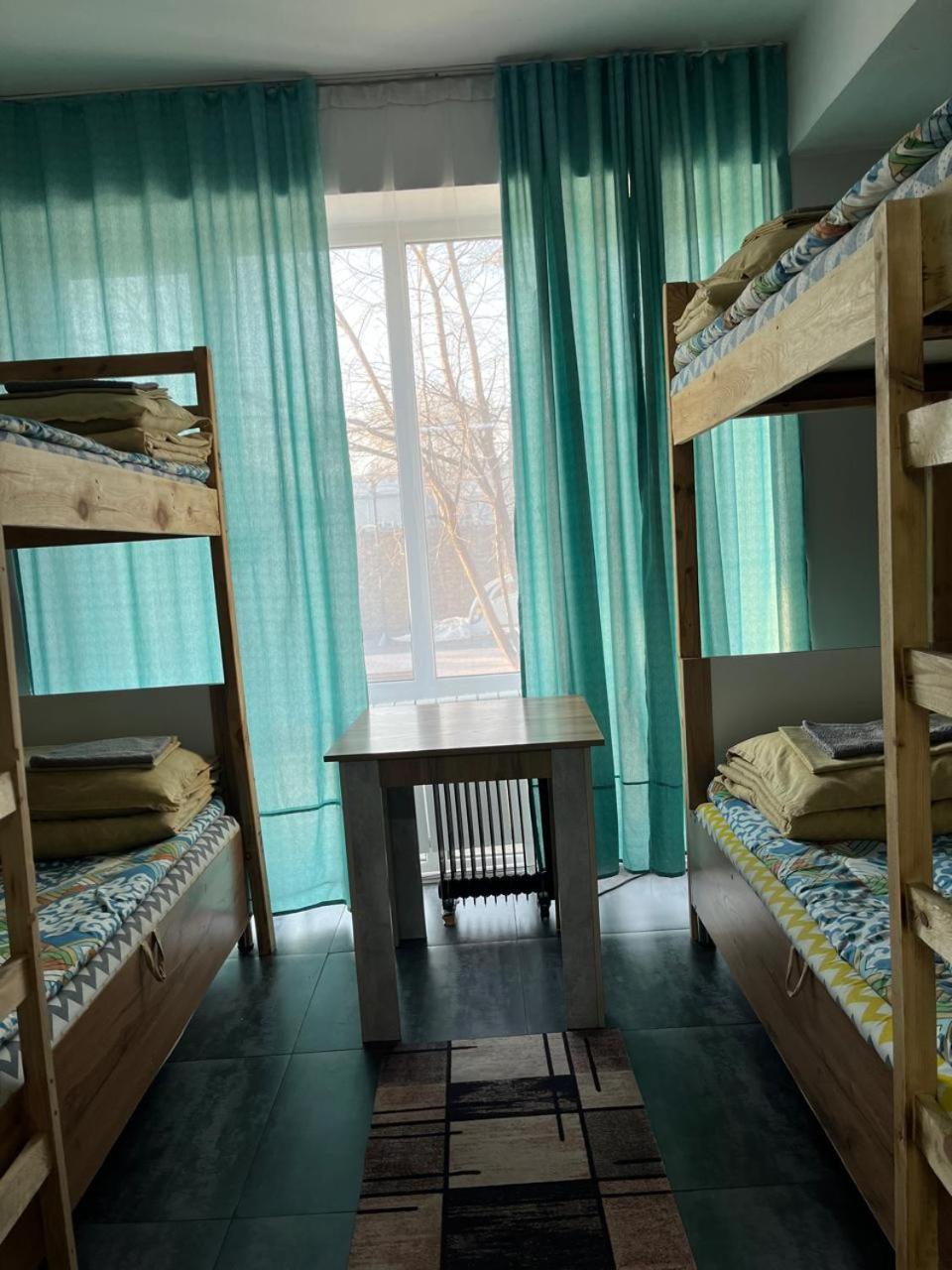 Hostel Del Luna 알마티 외부 사진