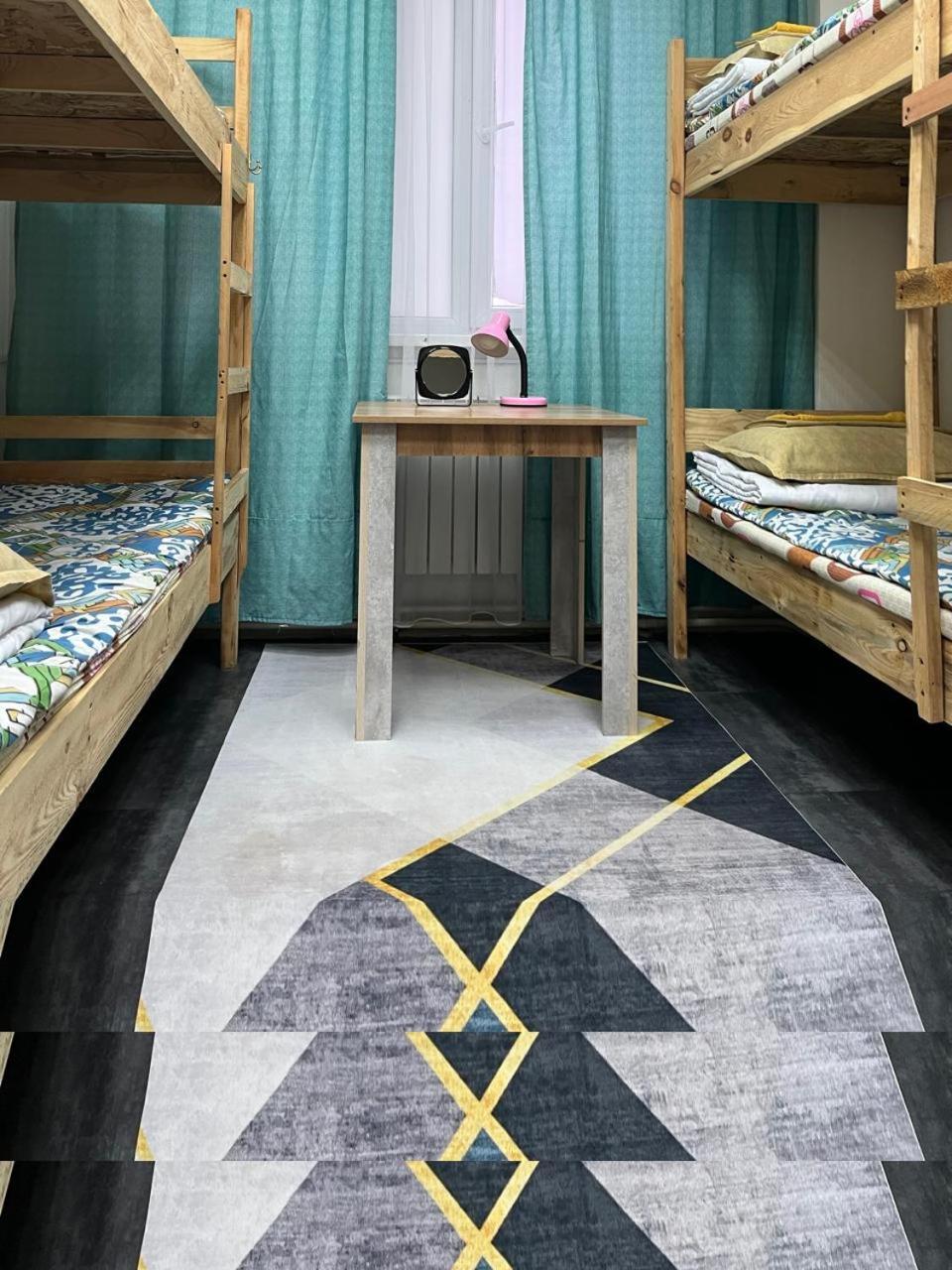 Hostel Del Luna 알마티 외부 사진