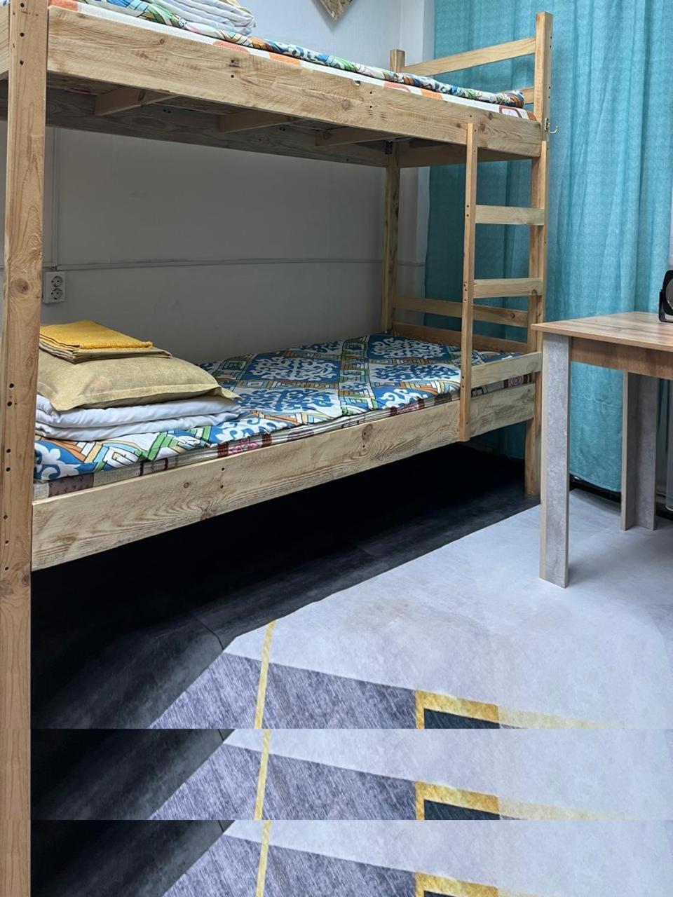 Hostel Del Luna 알마티 외부 사진