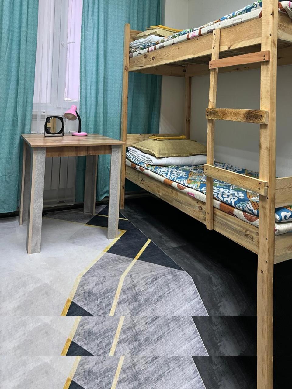 Hostel Del Luna 알마티 외부 사진